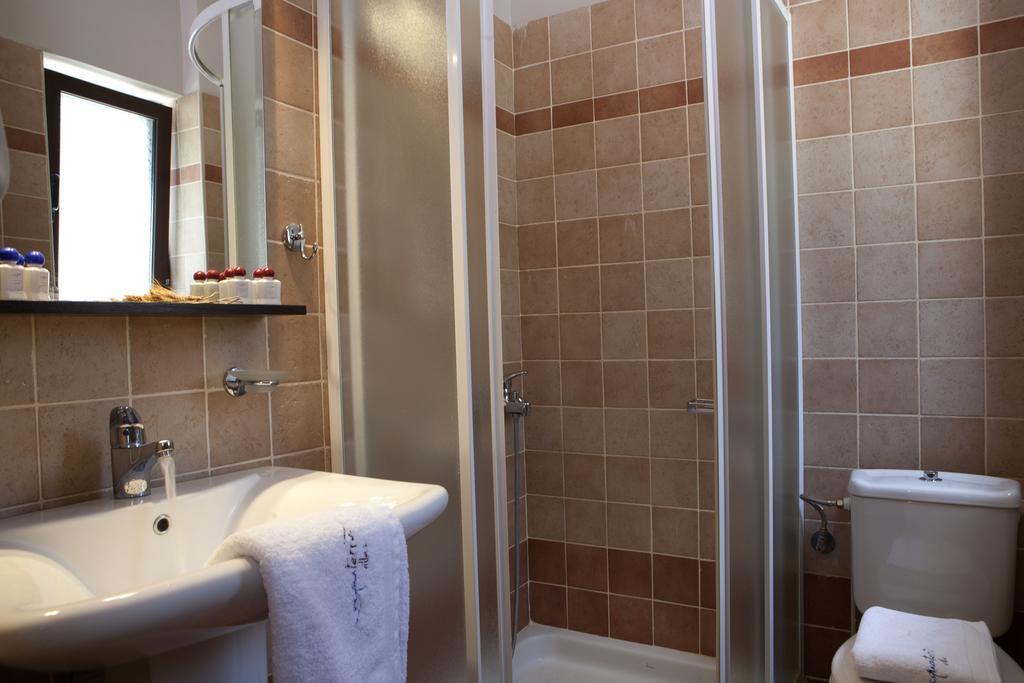 Acquaterra Villas Tsoukaládhes Chambre photo